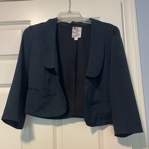 Cropped Blazer